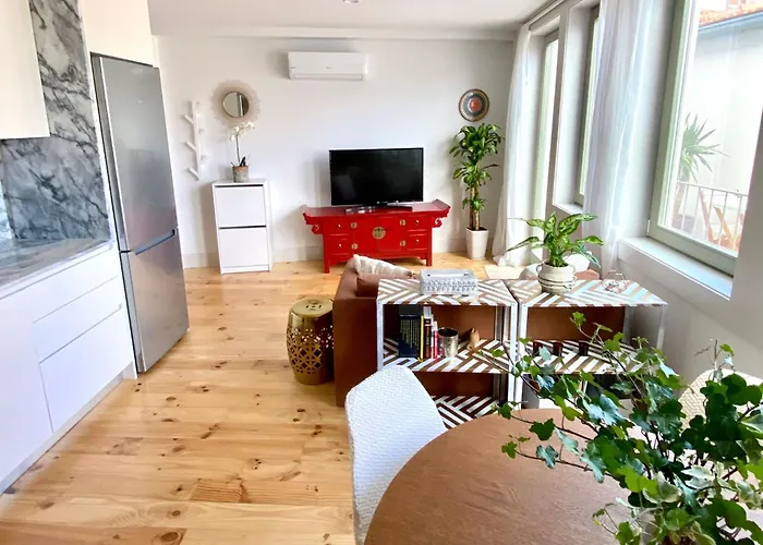 Viva - Rooftop Terrace View Flat *